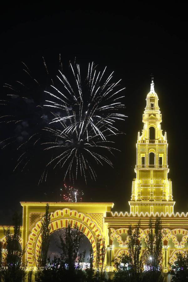 El encendido del alumbrado de la Feria de Córdoba 2022, en imágenes