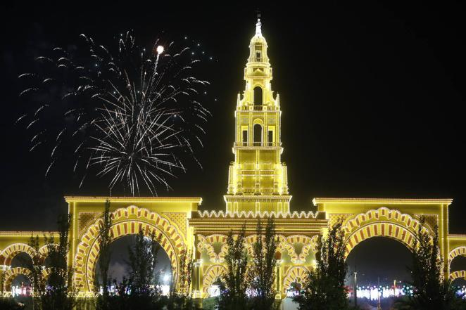 El encendido del alumbrado de la Feria de Córdoba 2022, en imágenes