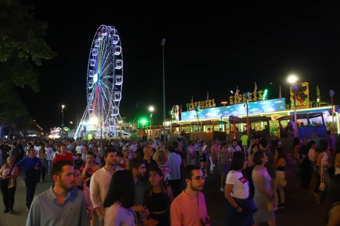 El encendido del alumbrado de la Feria de Córdoba 2022, en imágenes