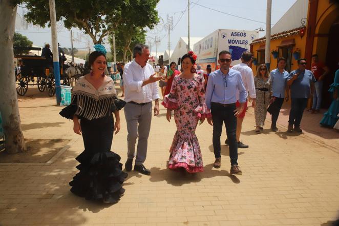 En imágenes, el ambiente de las casetas el primer sábado de la Feria de Córdoba