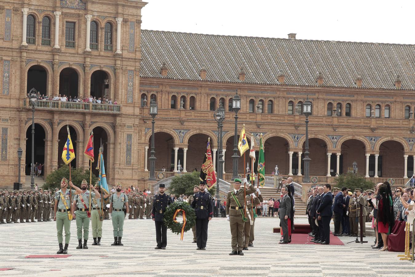 En imágenes, jura de bandera en la Plaza España