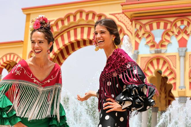 El ambiente en El Arenal del sábado de Feria de Córdoba, en imágenes