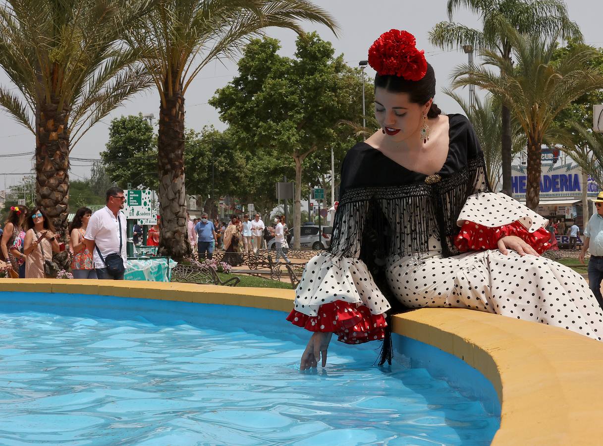 El ambiente en El Arenal del sábado de Feria de Córdoba, en imágenes