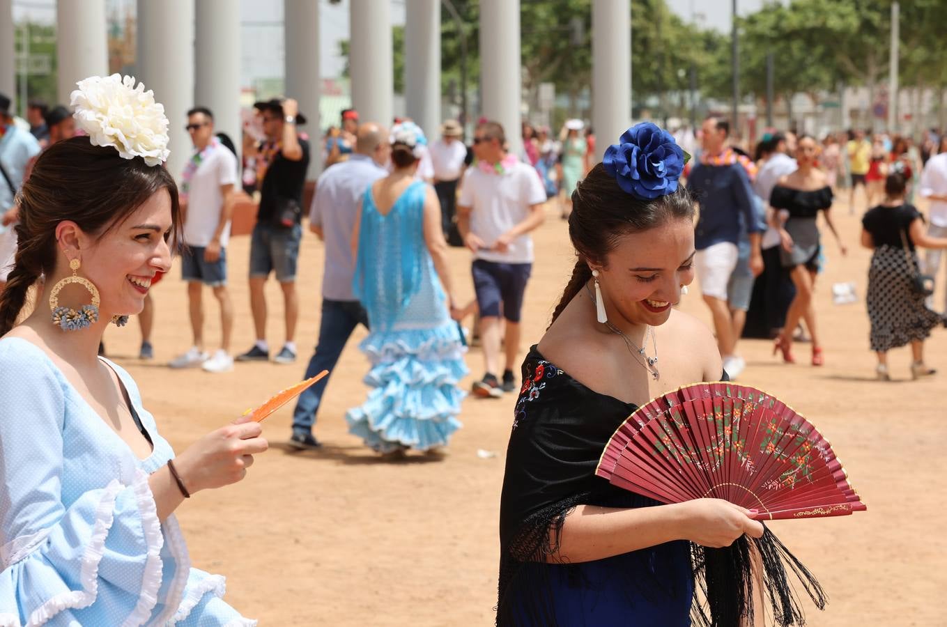 El ambiente en El Arenal del sábado de Feria de Córdoba, en imágenes