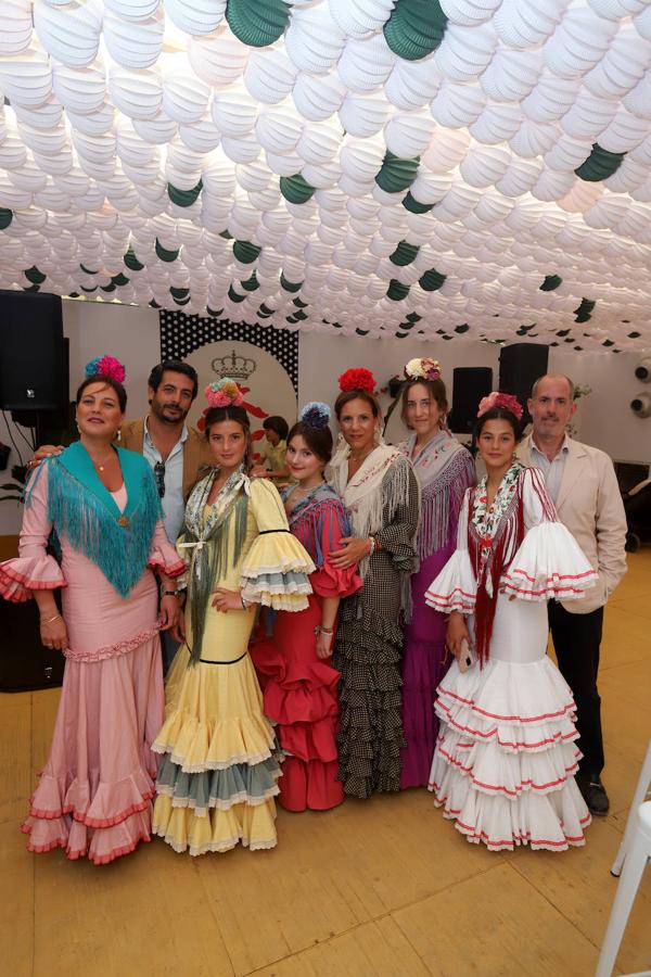 El espectacular ambiente en las casetas este domingo en la Feria de Córdoba, en imágenes
