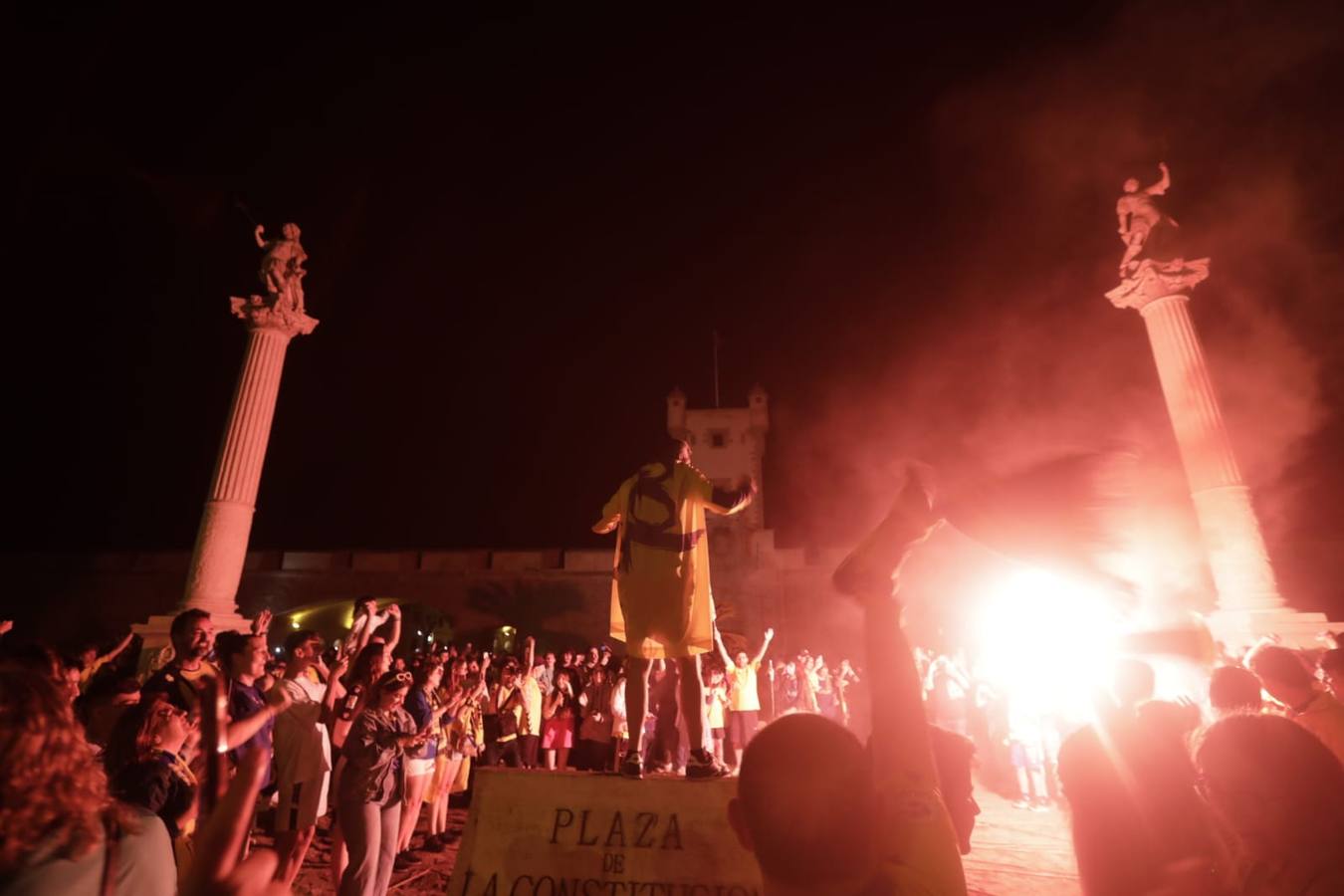 GALERIA: Fotos de la celebración de la afición cadista por la permanencia del Cádiz CF