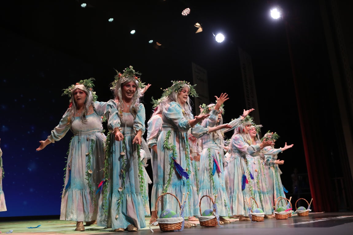 Fotos: comparsa &#039;La creadora&#039; en el COAC 2022