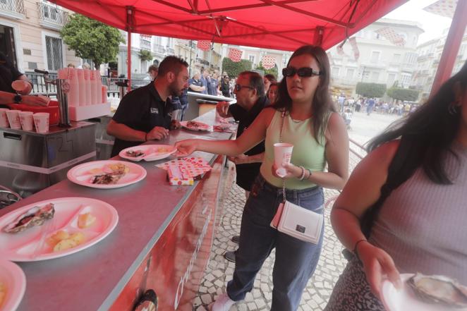 Fotos: Gran ambiente de Carnaval en San Antonio en la XXXV Ostionada Popular