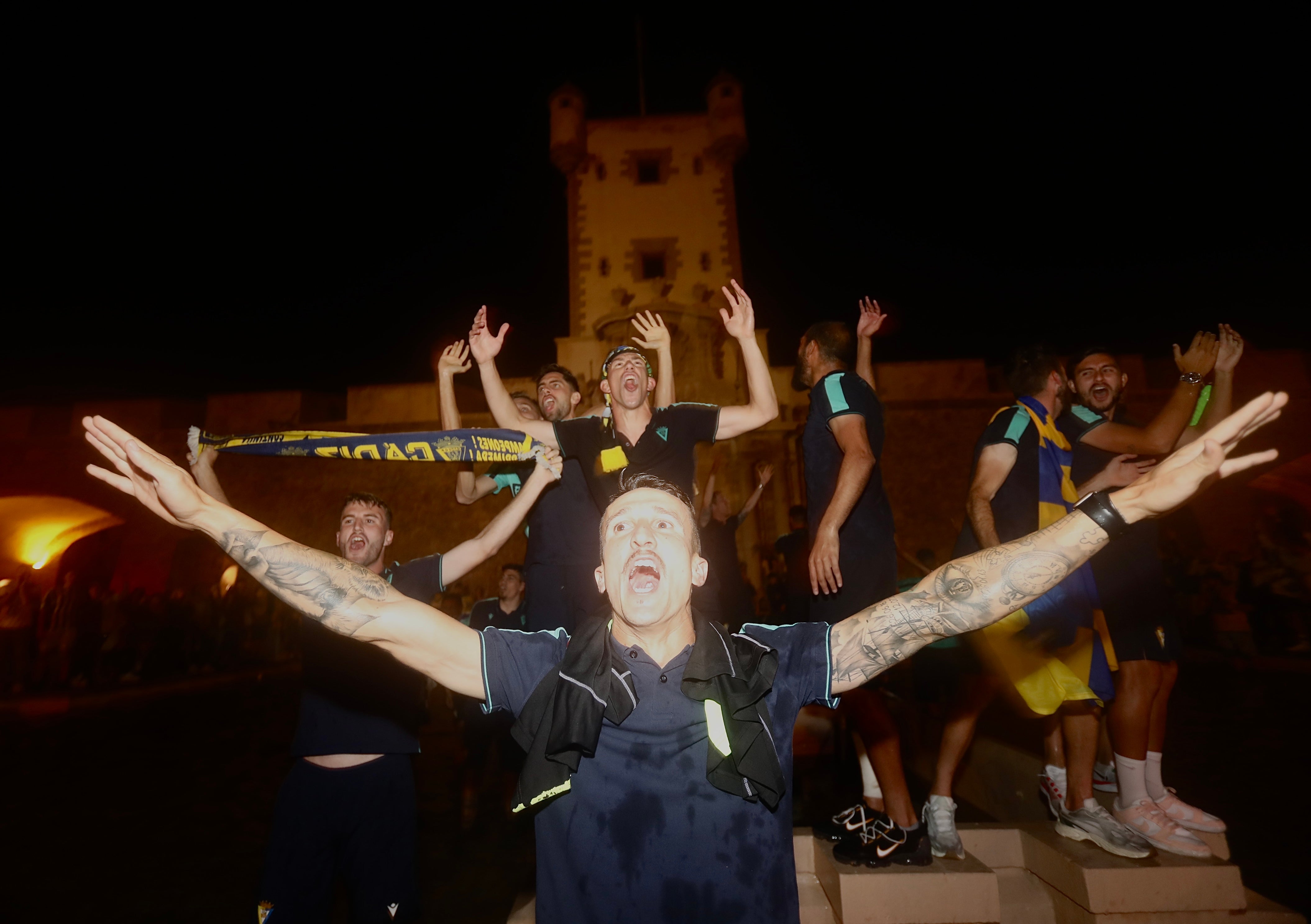 La celebración del Cádiz CF con su afición en imágenes