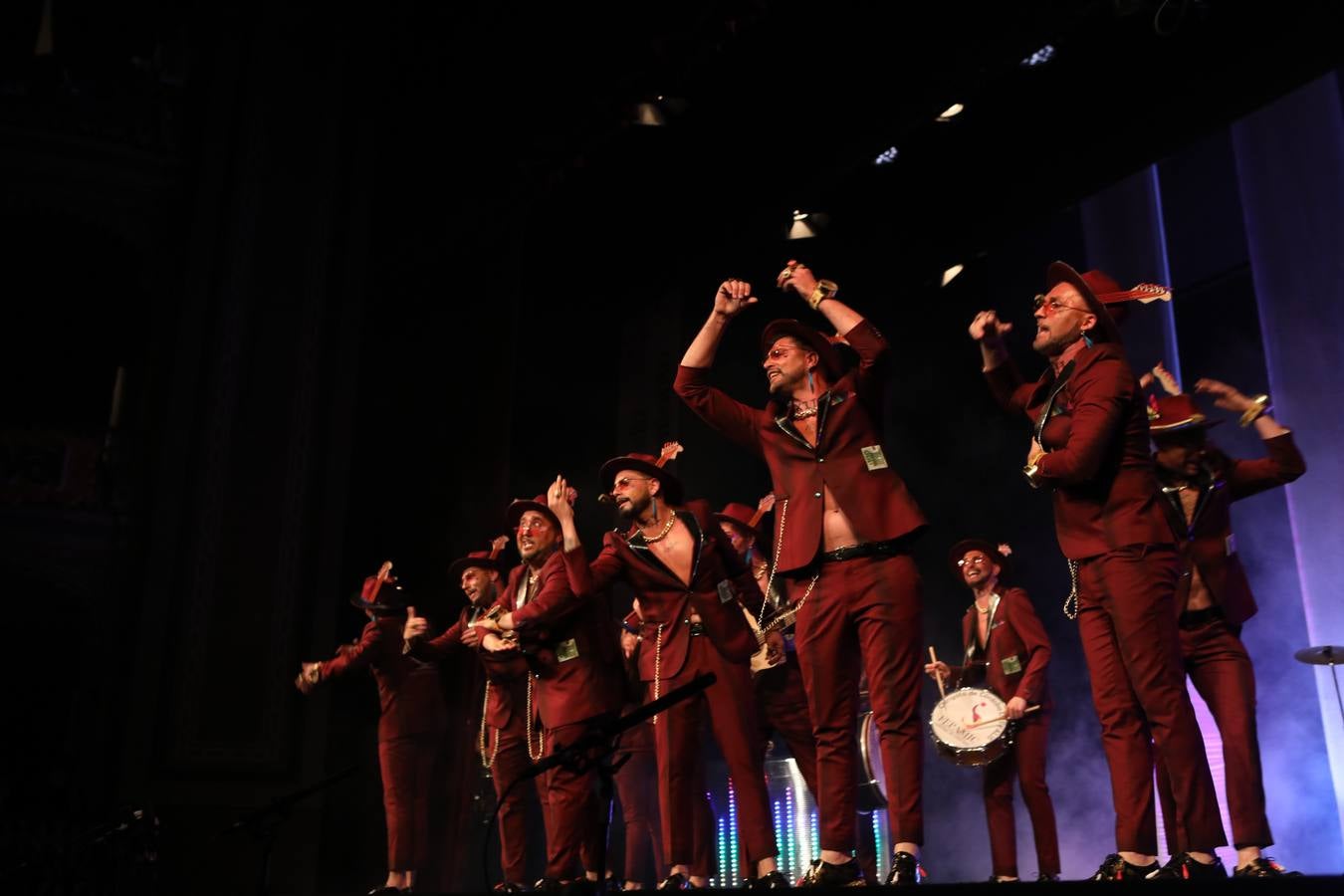 Fotos: Chirigota Los falis en el COAC 2022. Carnaval de Cádiz