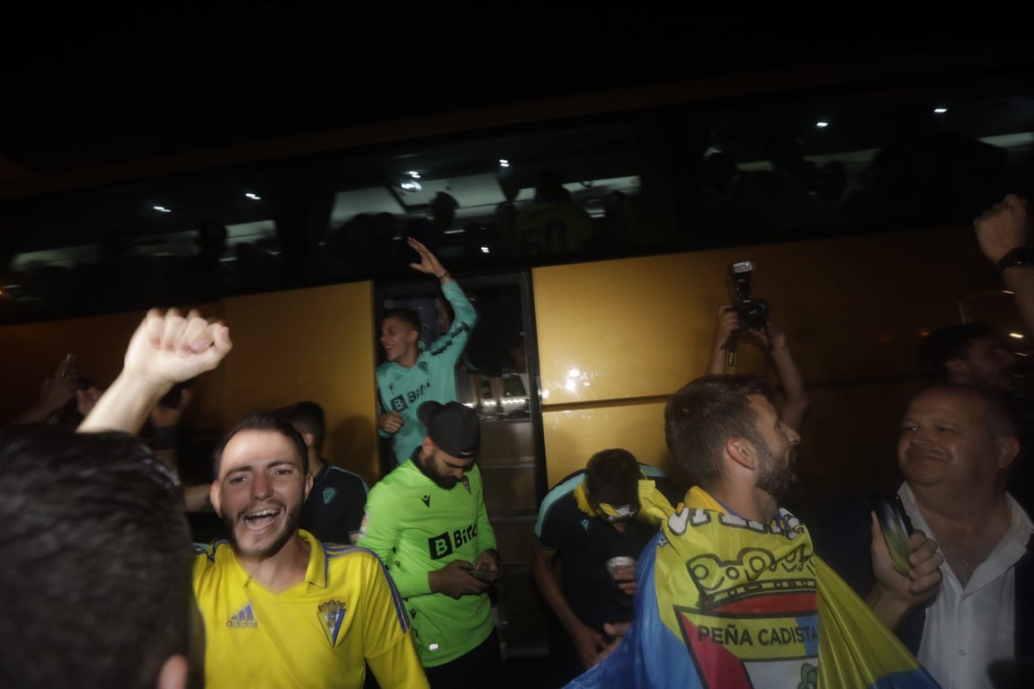 La celebración del Cádiz CF con su afición en imágenes