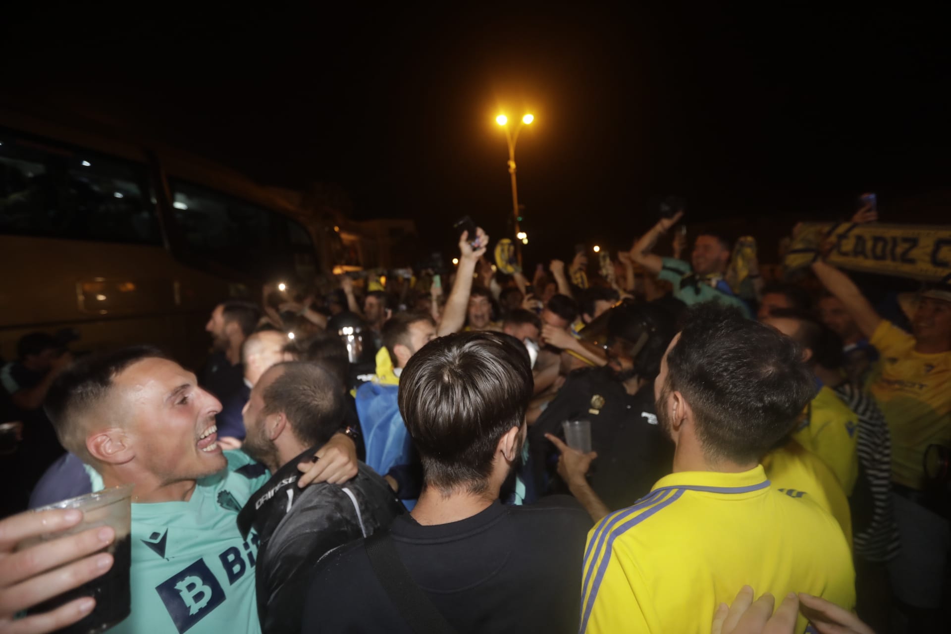 La celebración del Cádiz CF con su afición en imágenes