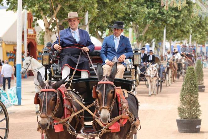 La radiante jornada del martes de Feria en Córdoba, en imágenes