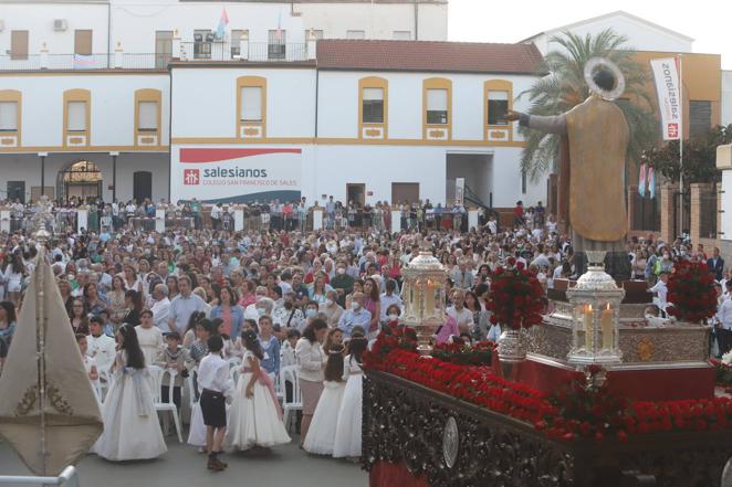 La procesión de María Auxiliadora en Córdoba, en imágenes