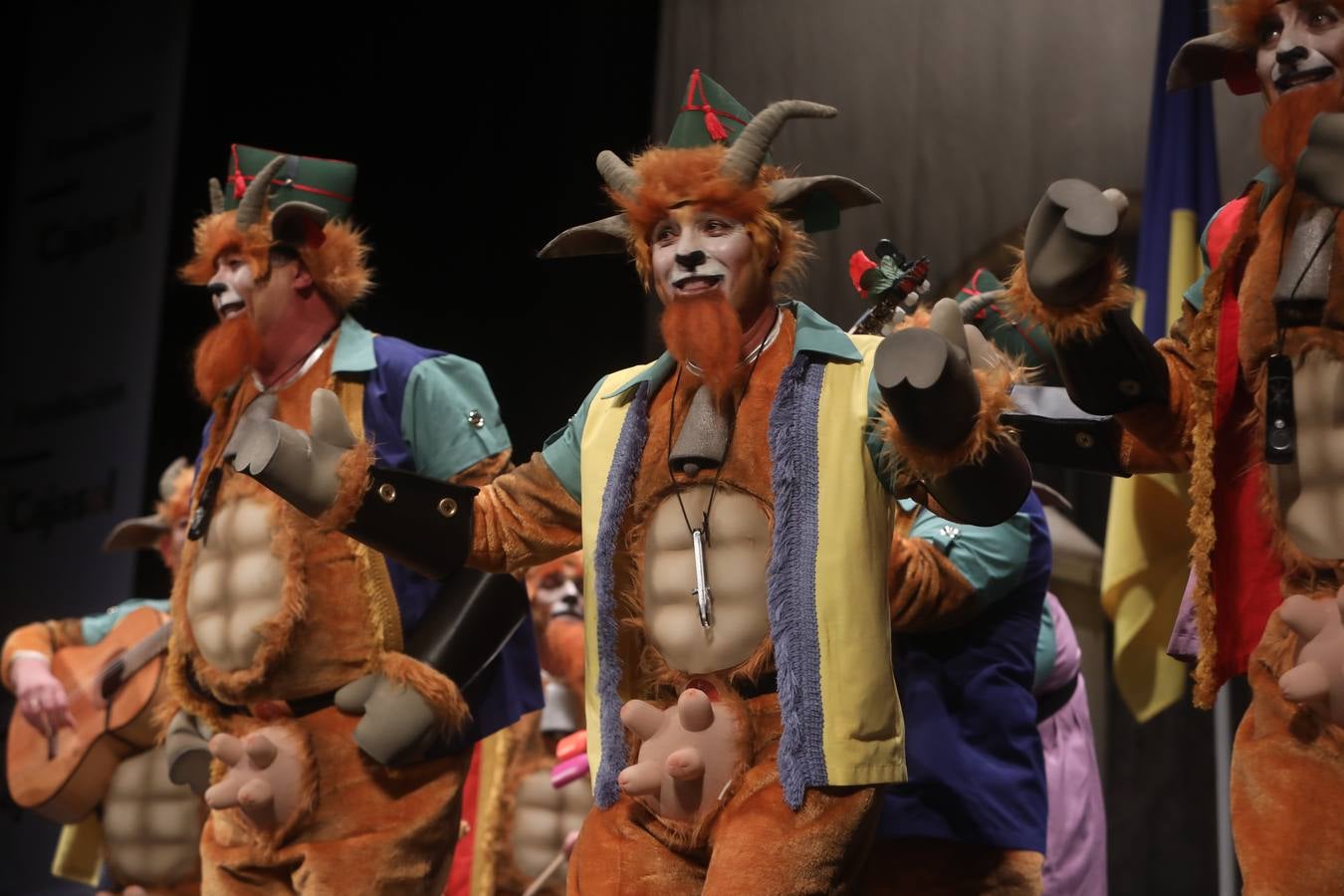 Fotos: Chirigota &#039;La legionaria&#039; en el COAC 2022. Carnaval de Cádiz