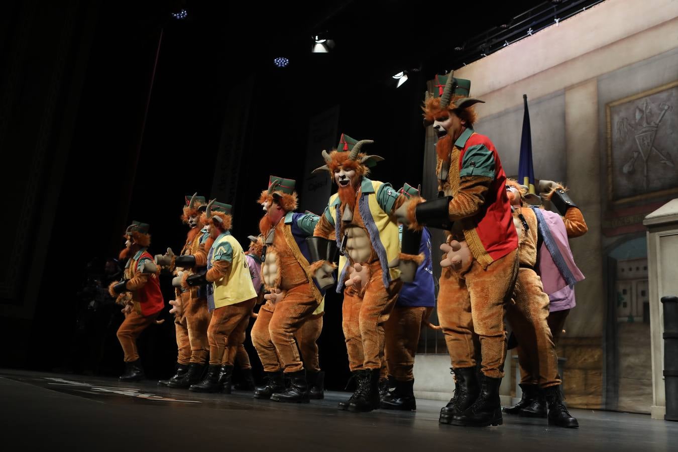 Fotos: Chirigota &#039;La legionaria&#039; en el COAC 2022. Carnaval de Cádiz