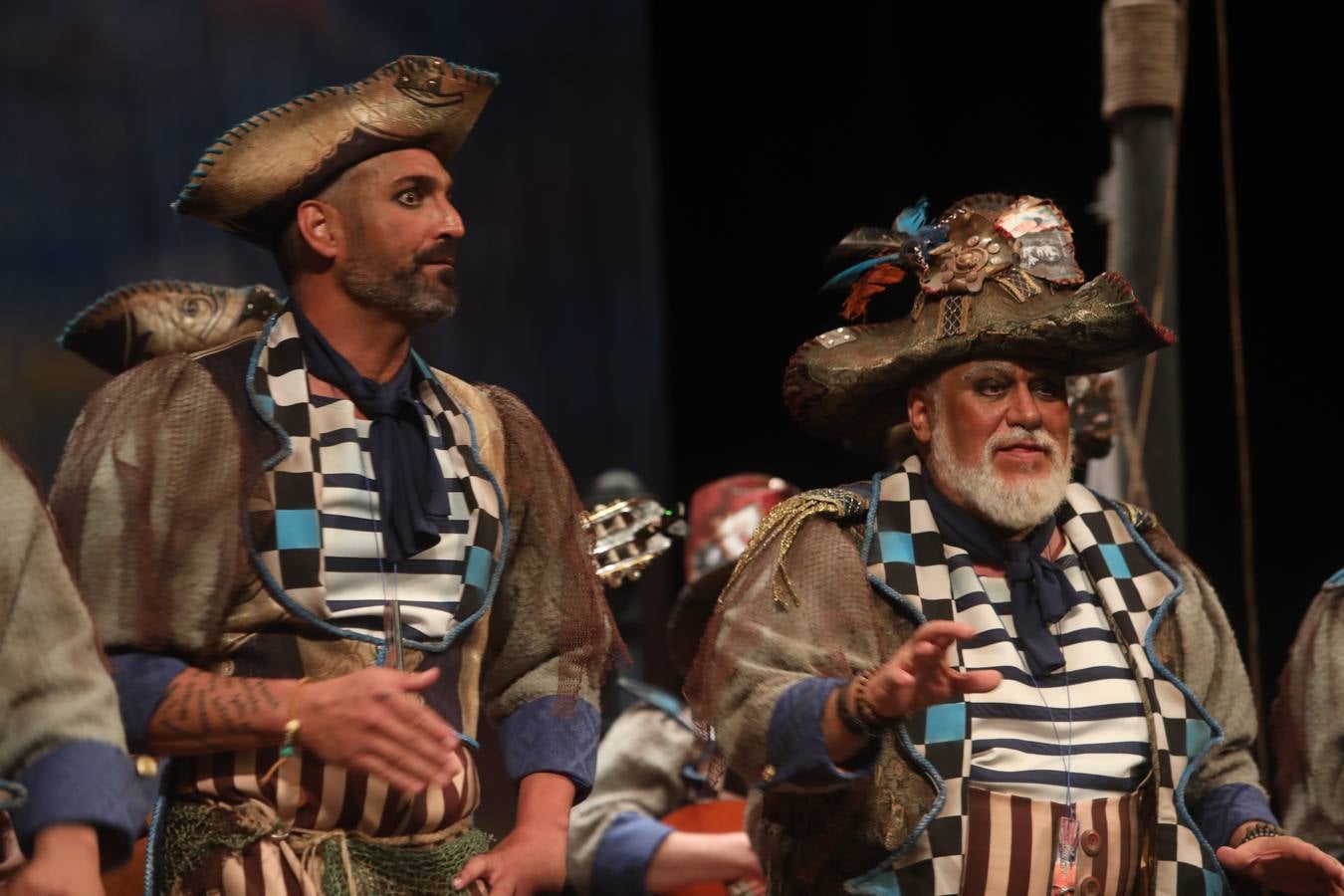 Fotos: Comparsa &#039;Los viajantes&#039; en el COAC 2022. Carnaval de Cádiz