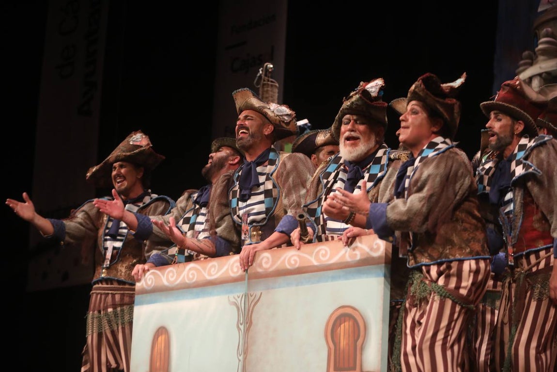 Fotos: Comparsa &#039;Los viajantes&#039; en el COAC 2022. Carnaval de Cádiz