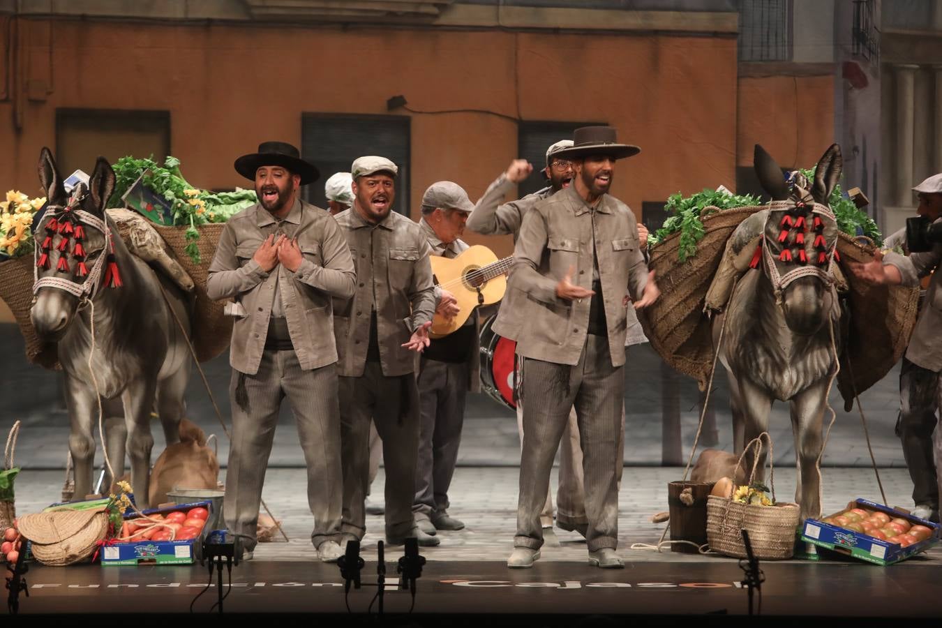 Fotos: Comparsa &#039;Los burreños&#039; en el COAC 2022. Carnaval de Cádiz