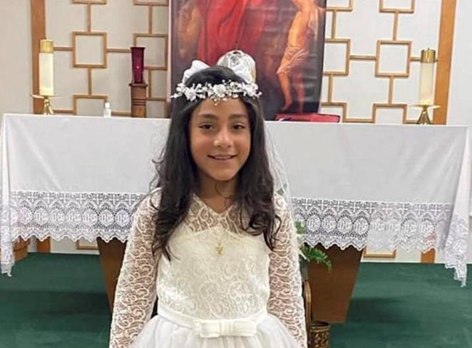 Jackie Cazares (10 años). «Mis dos hermosas sobrinas Jackie y Annabell nos fueron arrebatadas demasiado pronto», dijo la tía de ambas. Al igual que en otras muchas familas del colegio, Jackie iba al colegio con su prima, que también murió.