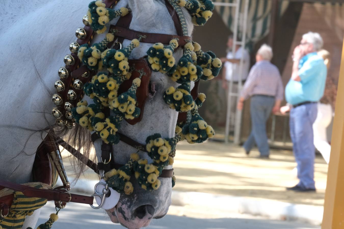 Fotos: Viento y calor en la primera jornada de la Feria de El Puerto en Las Banderas