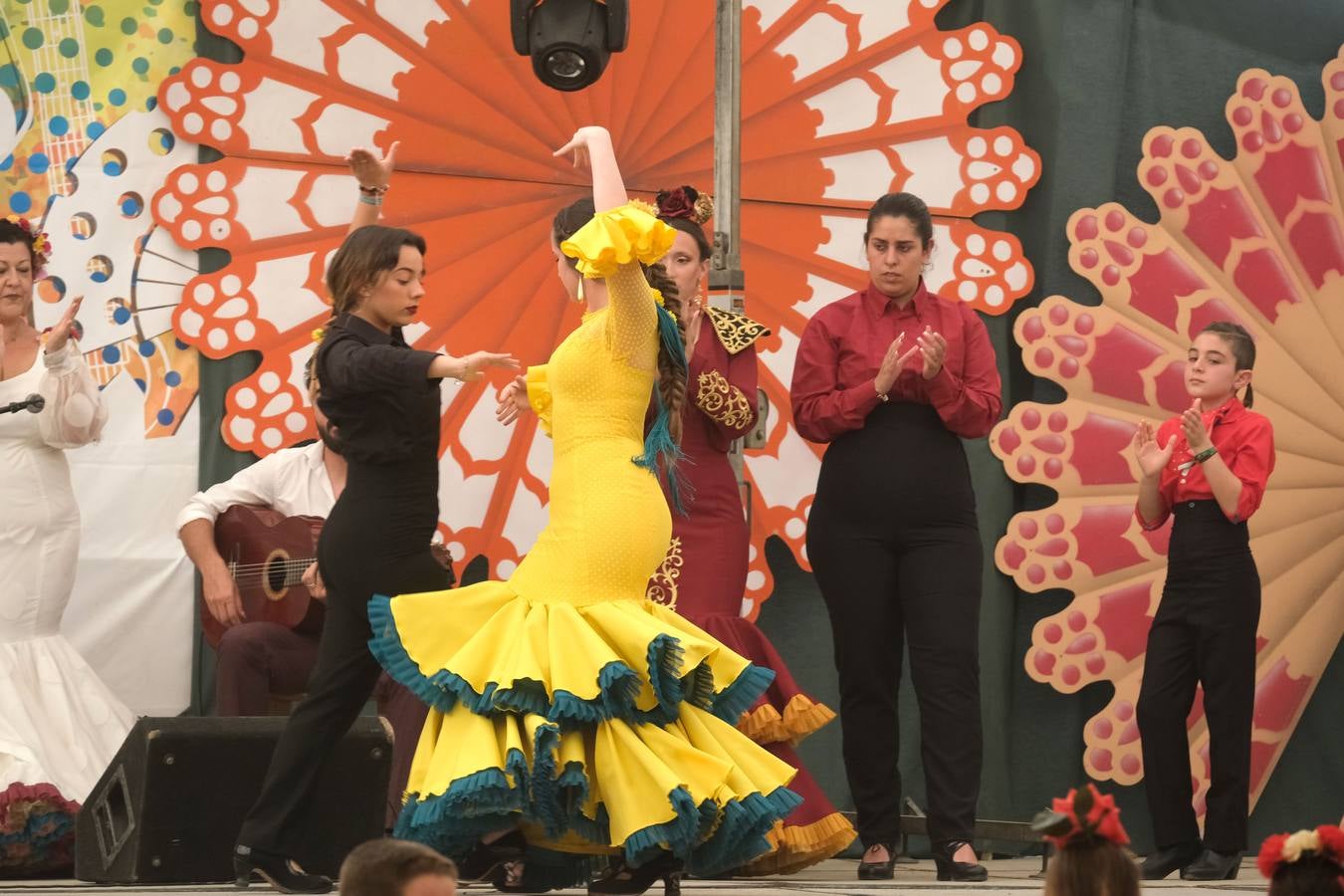 Fotos: Viento y calor en la primera jornada de la Feria de El Puerto en Las Banderas