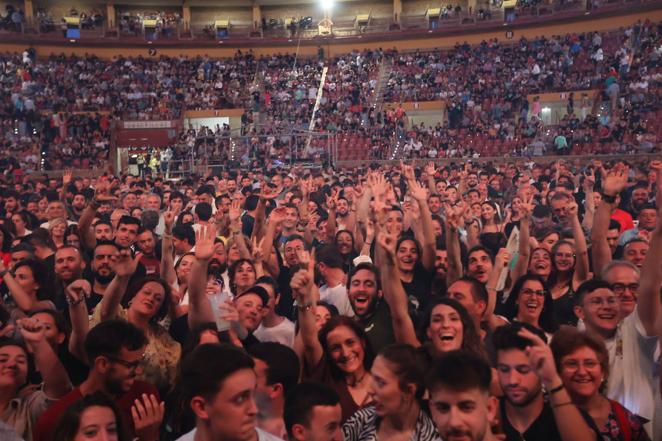 El vibrante concierto de Fito Fitipaldi en Córdoba, en imágenes