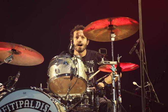 El vibrante concierto de Fito Fitipaldi en Córdoba, en imágenes