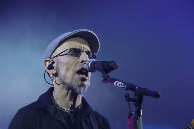 El vibrante concierto de Fito Fitipaldi en Córdoba, en imágenes