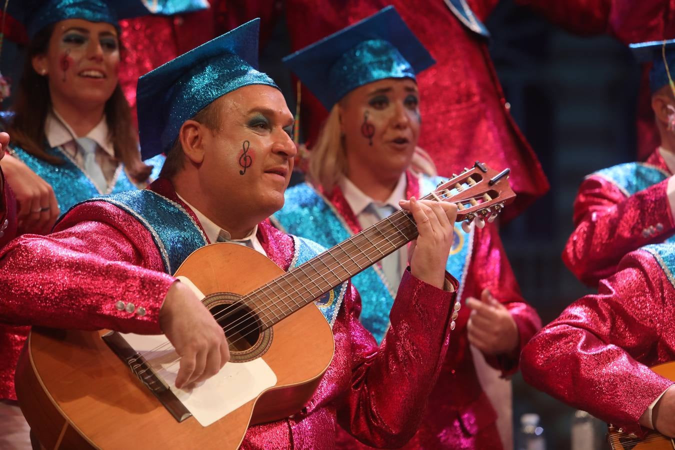 Fotos: Coro &#039;Carrera oficial&#039; en el COAC 2022. Carnaval de Cádiz