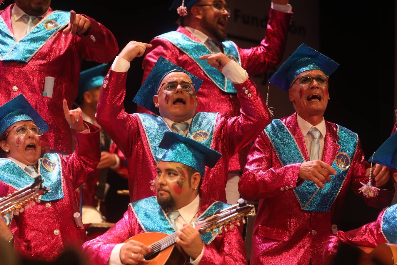 Fotos: Coro &#039;Carrera oficial&#039; en el COAC 2022. Carnaval de Cádiz