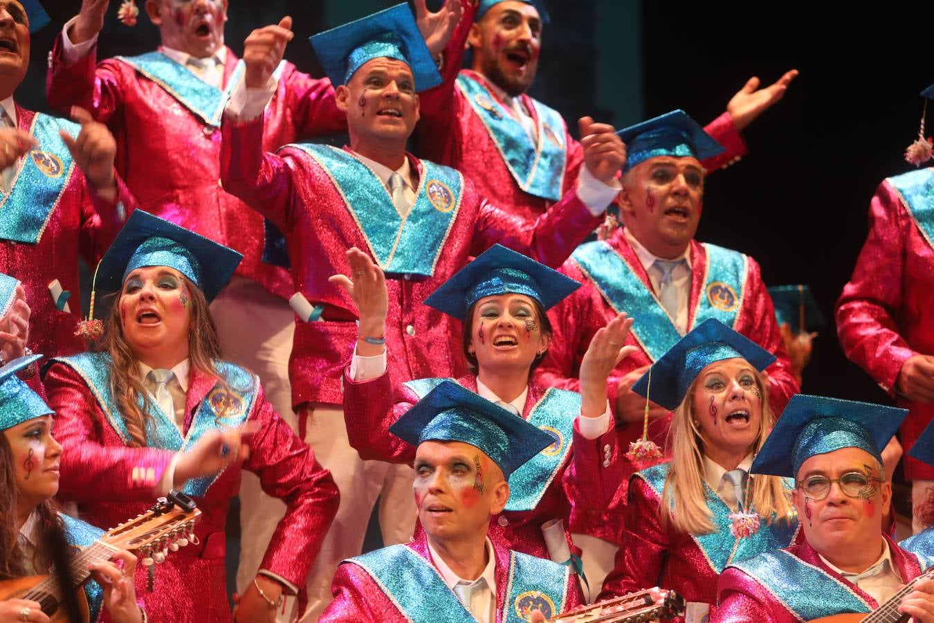 Fotos: Coro &#039;Carrera oficial&#039; en el COAC 2022. Carnaval de Cádiz