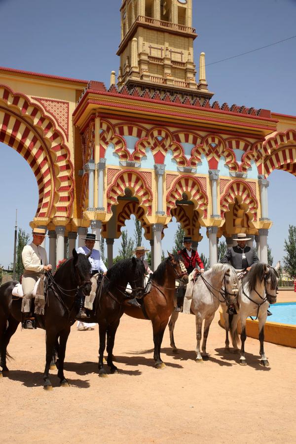 El excelente ambiente del sábado en la Feria de Córdoba, en imágenes