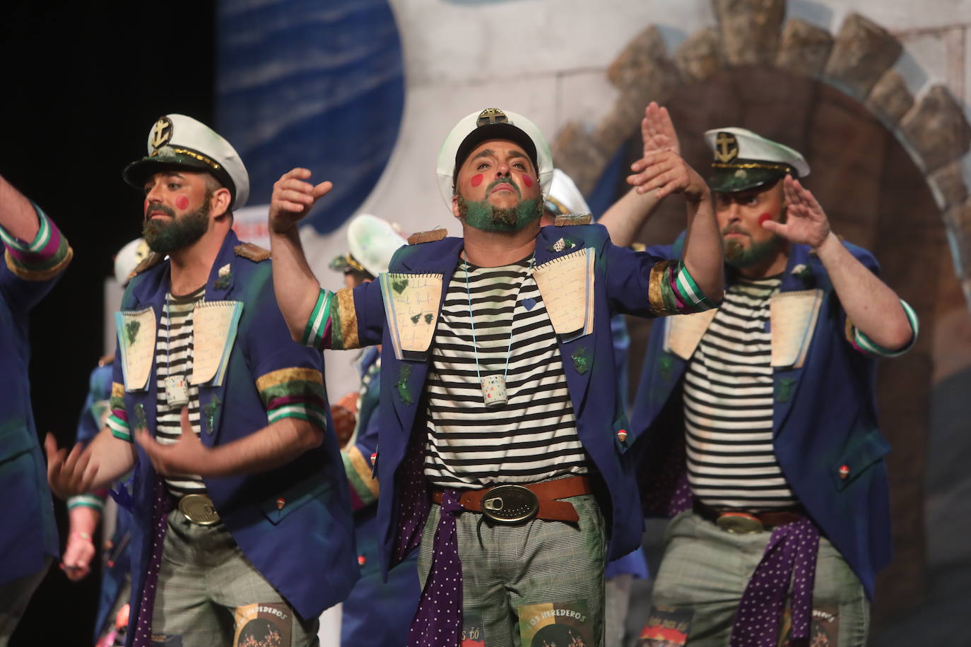 Fotos: Chirigota &#039;Los Paco Alga&#039; en el COAC 2022. Carnaval de Cádiz