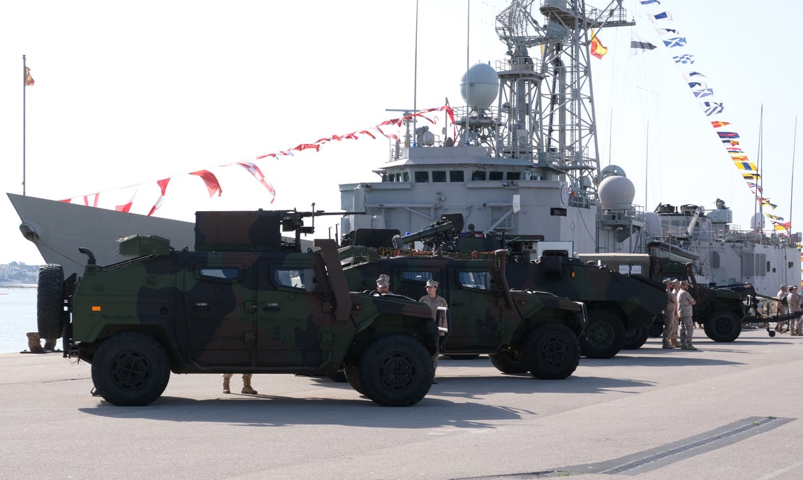 En imágenes: Día de las Fuerzas Armadas en Cádiz