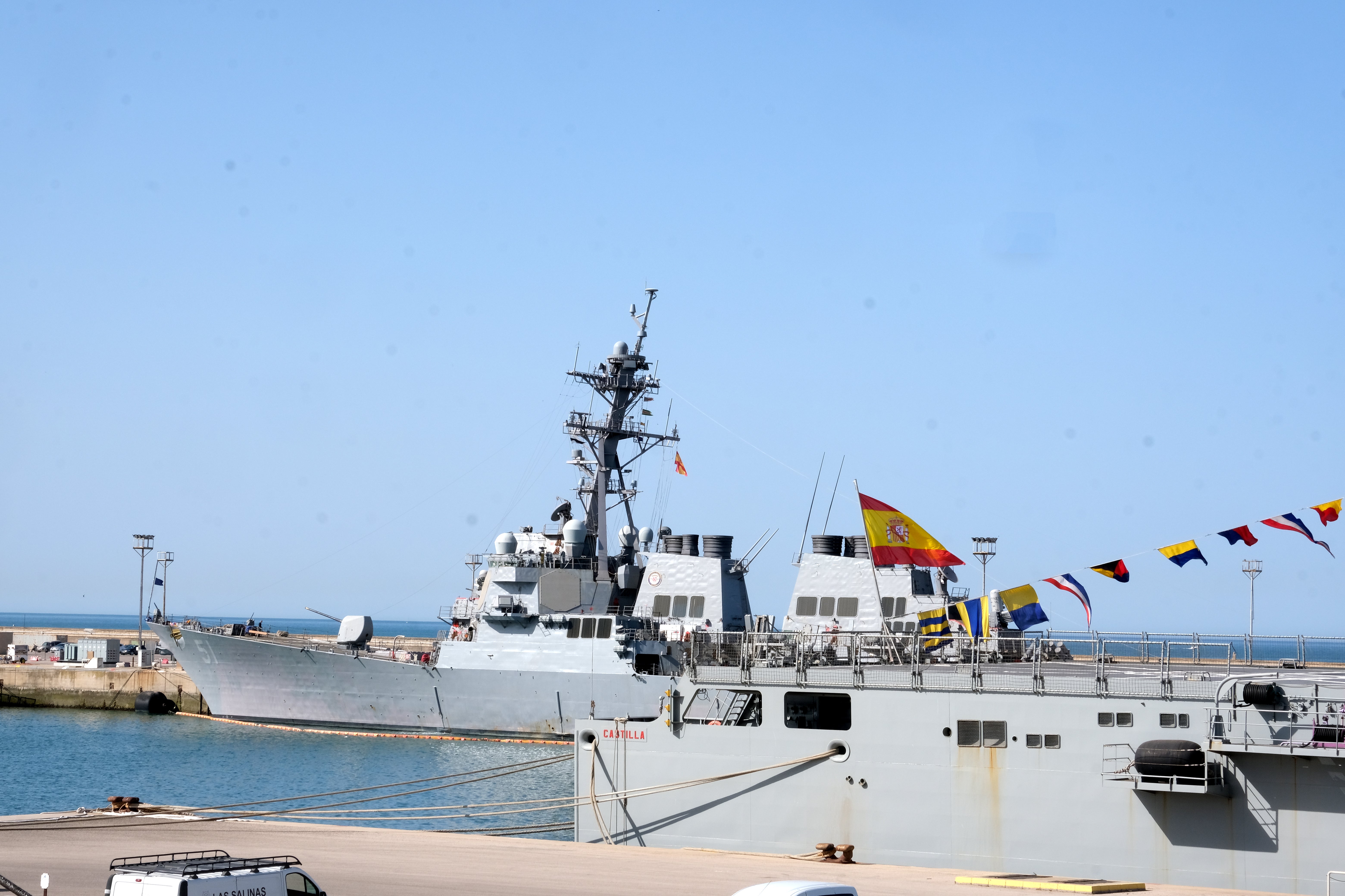 En imágenes: Día de las Fuerzas Armadas en Cádiz