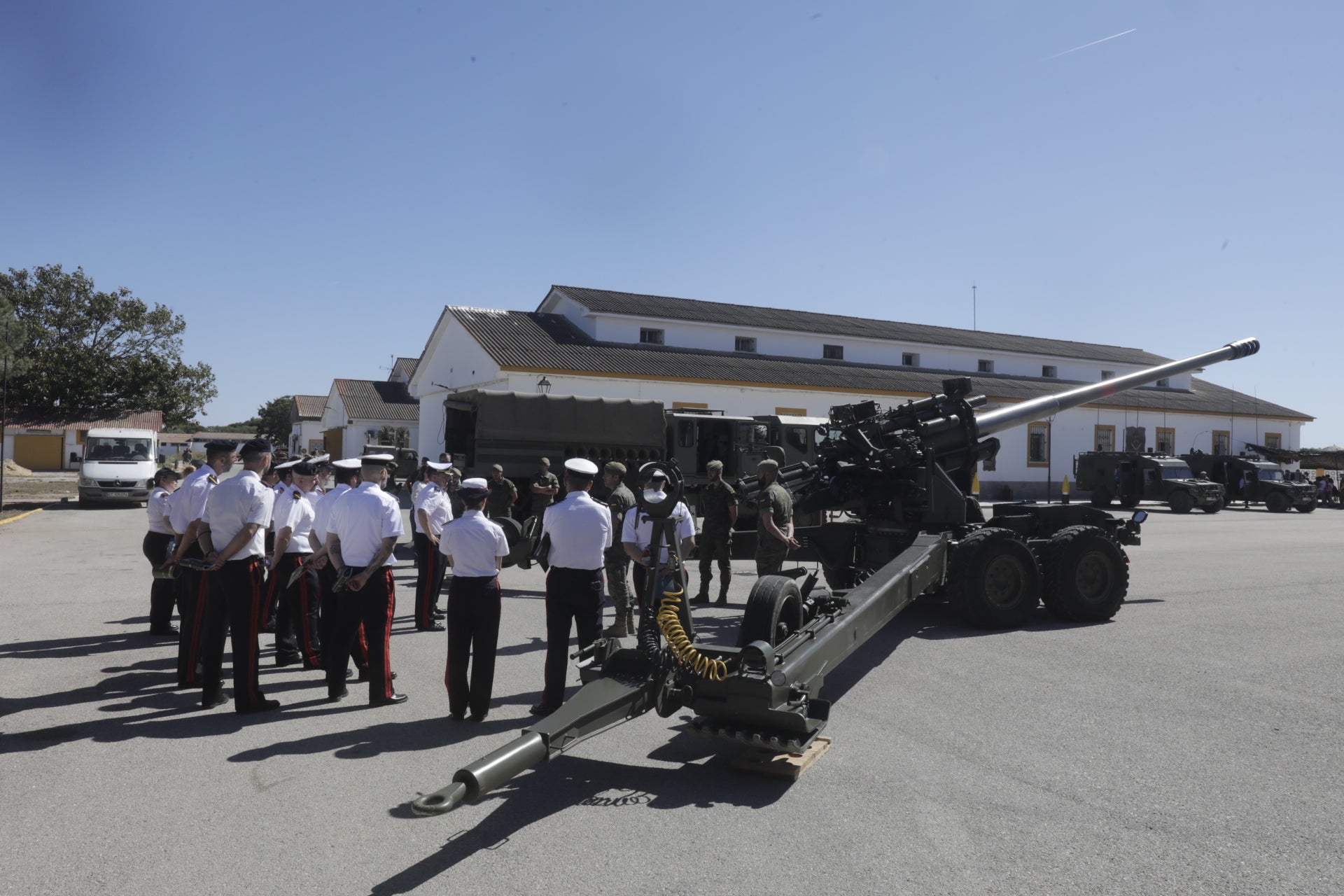 En imágenes: Día de las Fuerzas Armadas en Cádiz