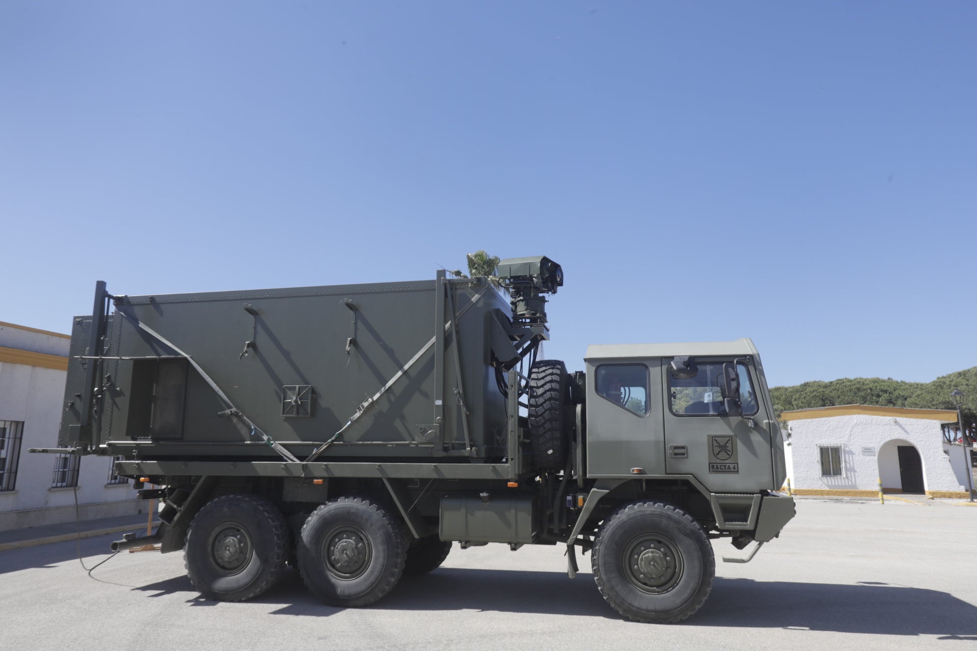 En imágenes: Día de las Fuerzas Armadas en Cádiz