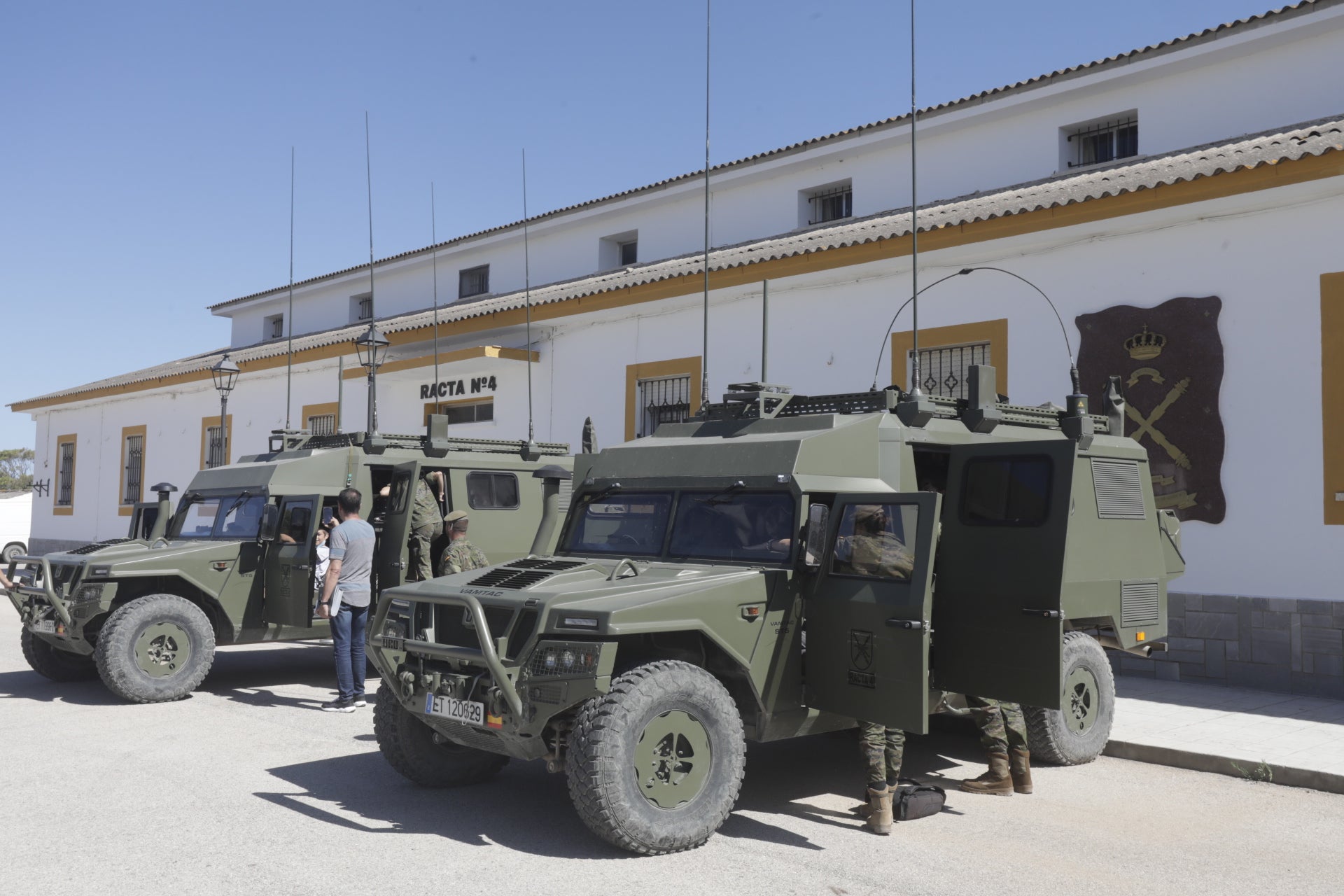 En imágenes: Día de las Fuerzas Armadas en Cádiz