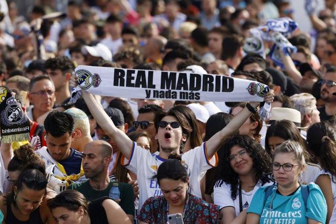 El Real Madrid celebra la Champions con la afición, en imágenes