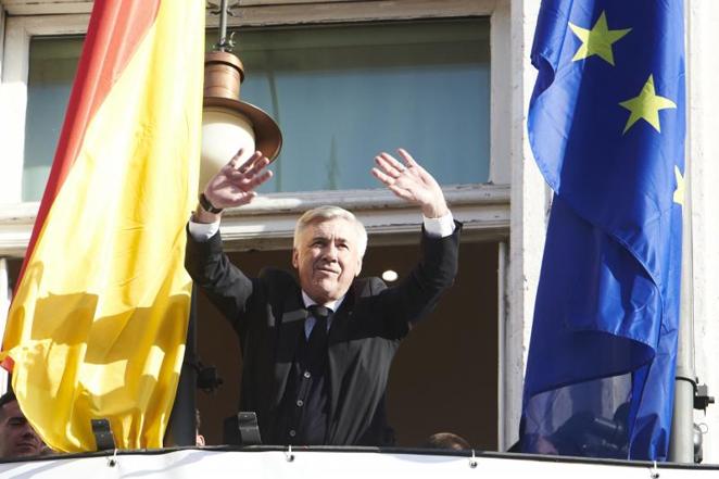 El Real Madrid celebra la Champions con la afición, en imágenes