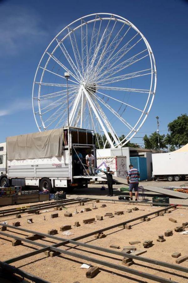 El desmontaje de la Feria de Córdoba, en imágenes