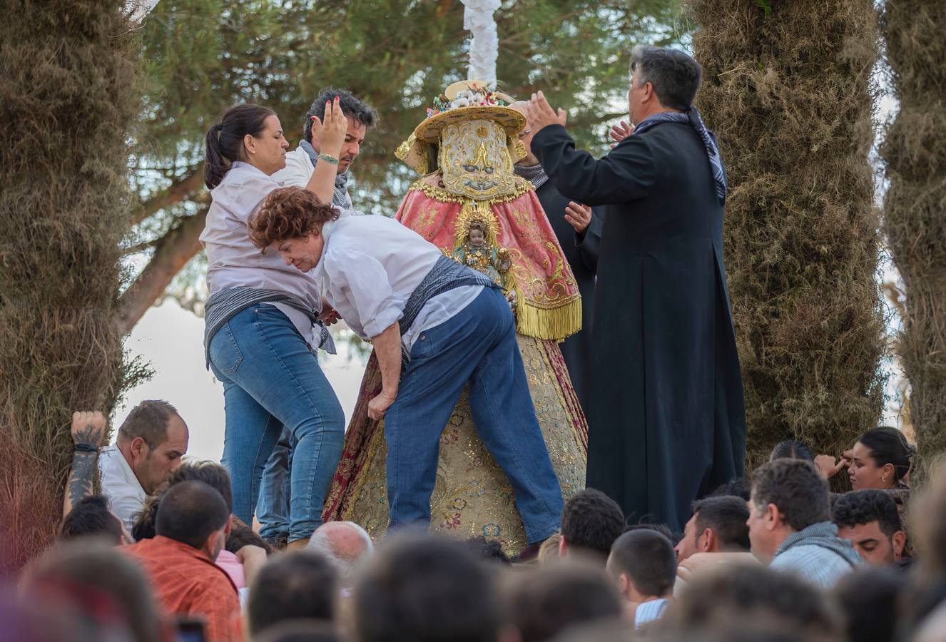 La Virgen del Rocío ya está en su aldea