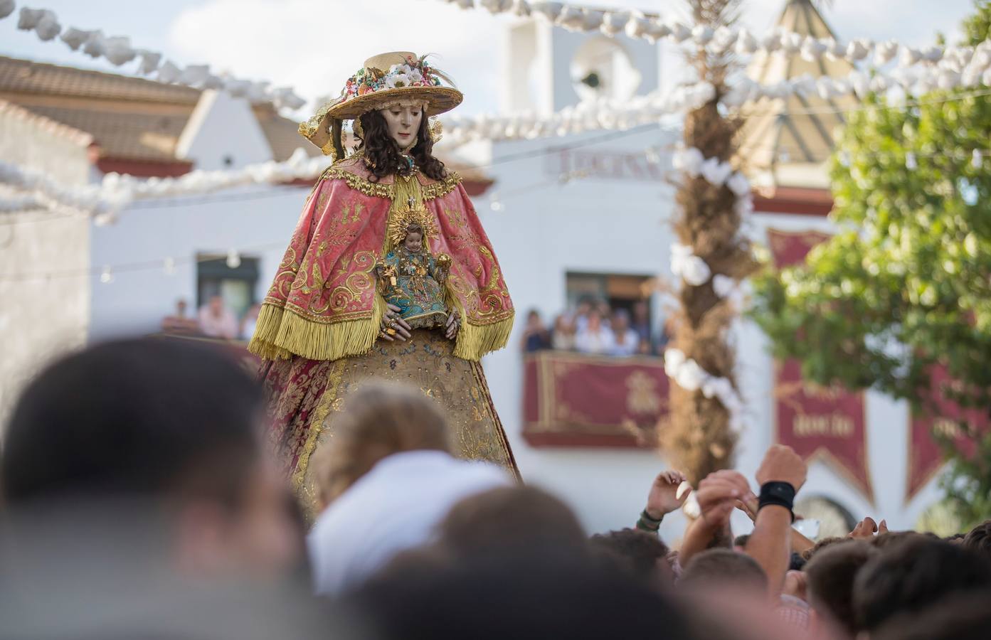 La Virgen del Rocío ya está en su aldea