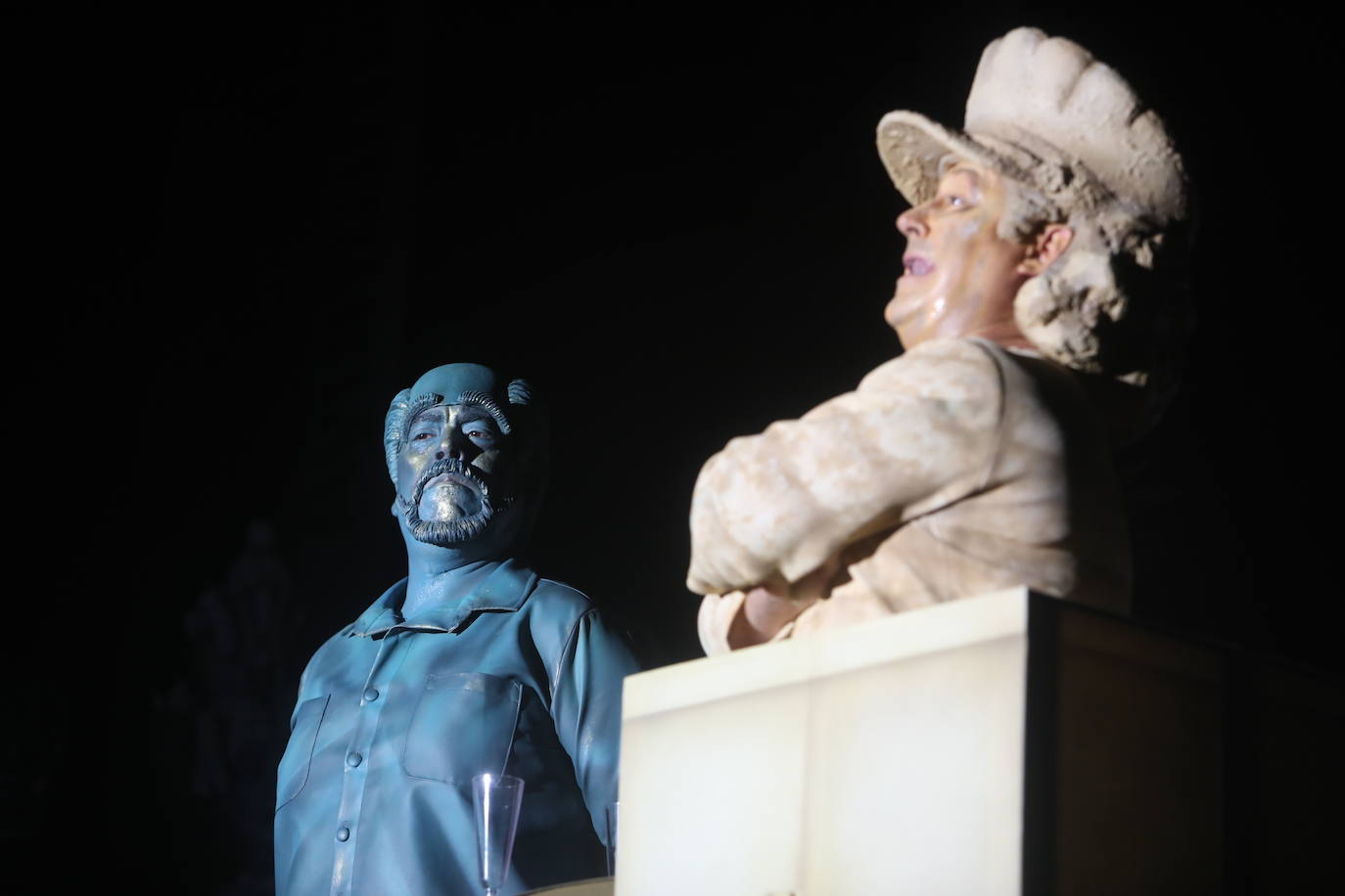 Fotos: Chirigota &#039;Los caraduras de Cai&#039; en el COAC 2022. Carnaval de Cádiz