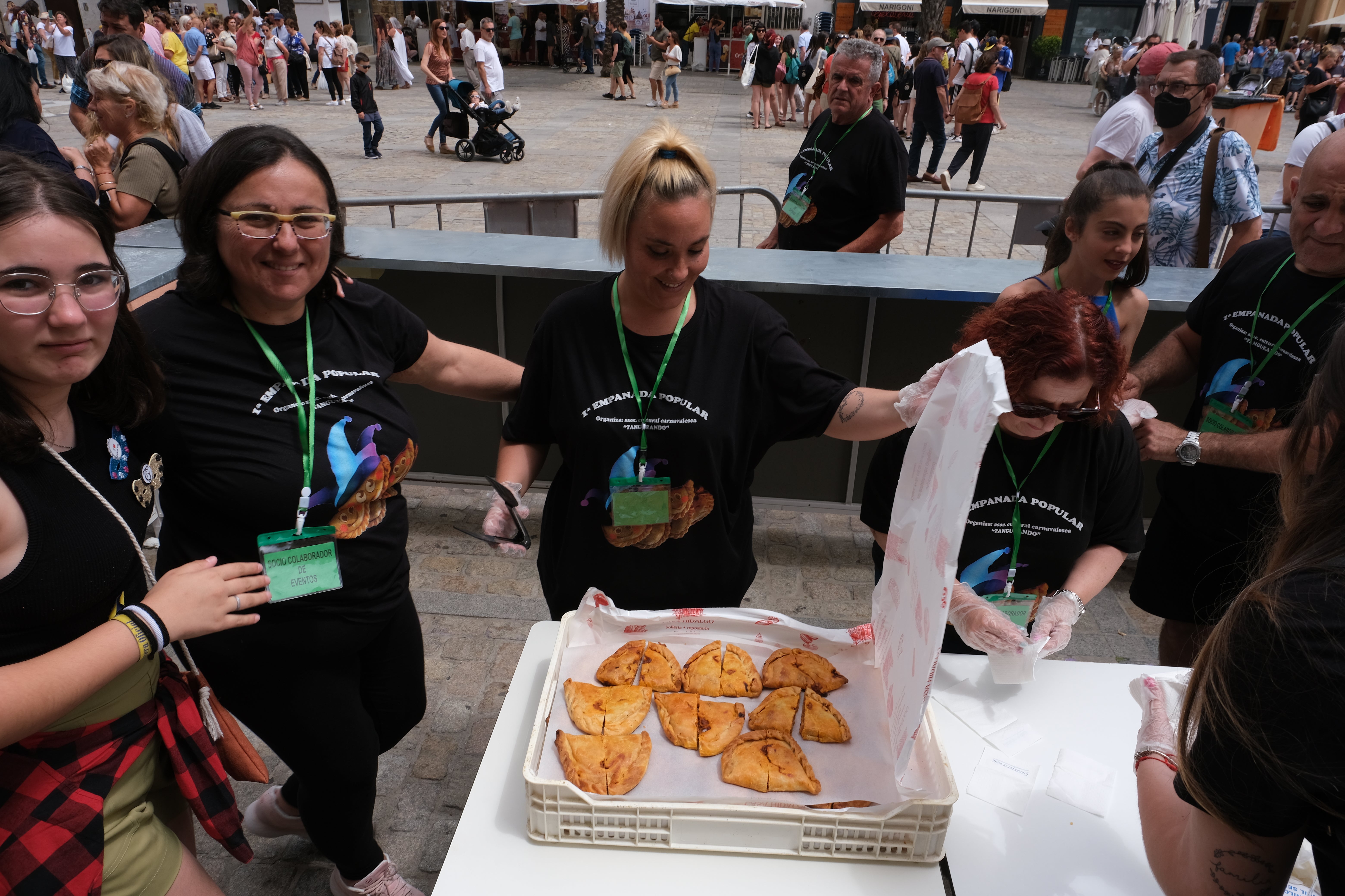 En imágenes: Primera Empanada Popular en la Plaza de la Catedral