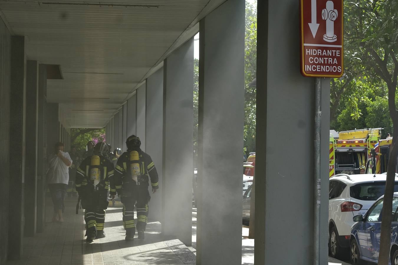 Incendio en el antiguo local de IDental en el barrio de Nervión