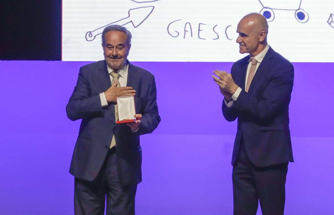 Acto de entrega de las Medallas de Sevilla