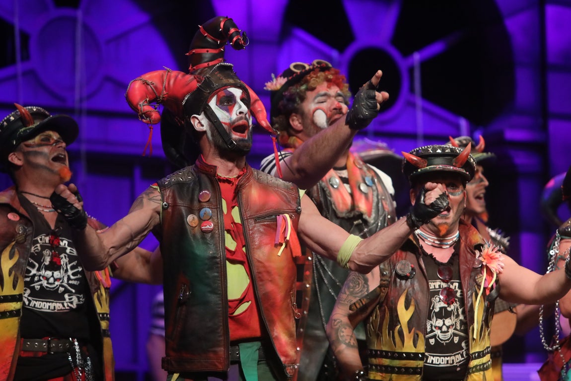 Fotos: comparsa &#039;Los indomables&#039; en el COAC 2022