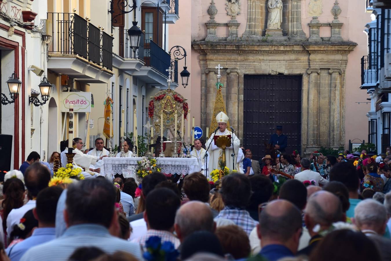 Doñana se llena de color con los peregrinos